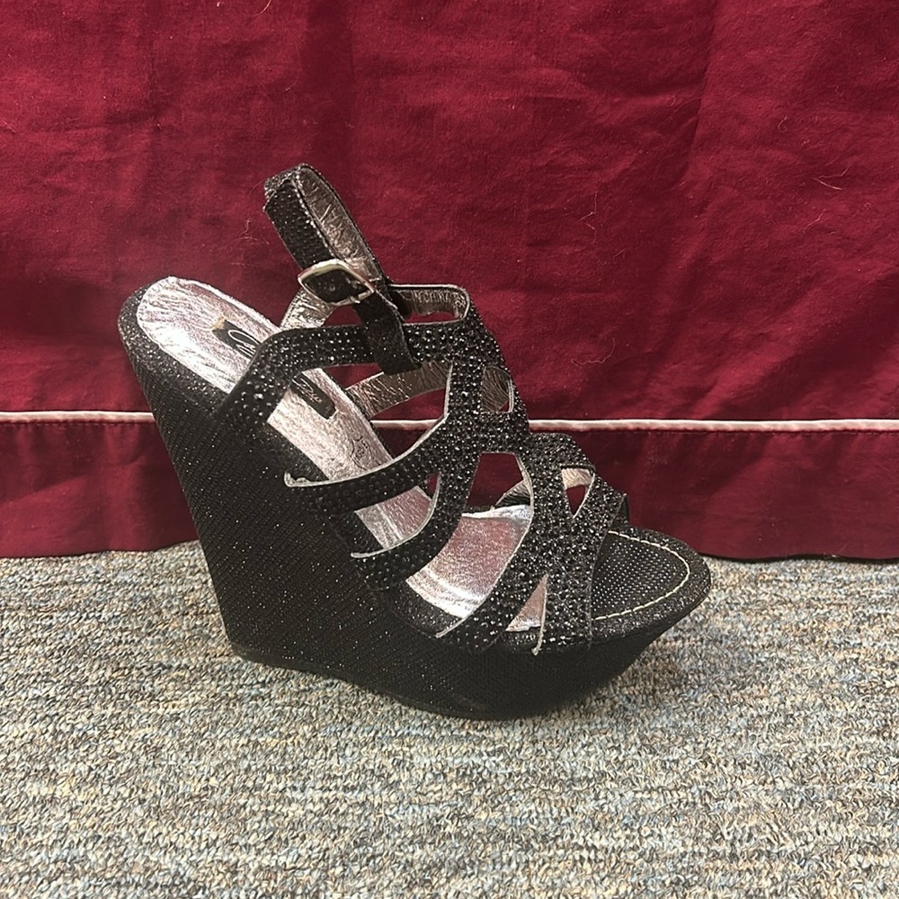 New women’s black heels Dahilia-1